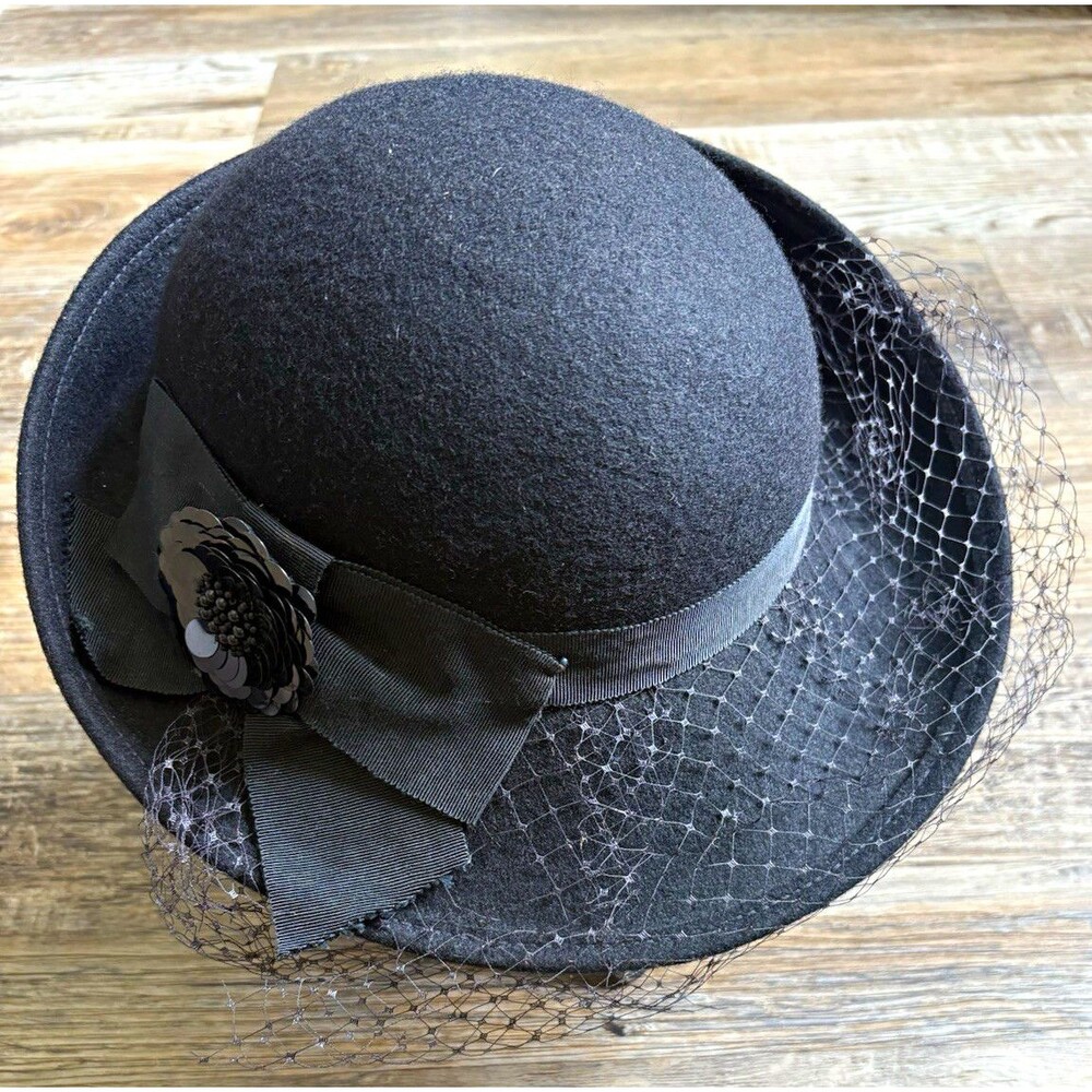 ⁠Vtg 1940s-50s Lancaster 100% Wool Felt Hat Black Birdcage Veil Sequin Bow USA⁠